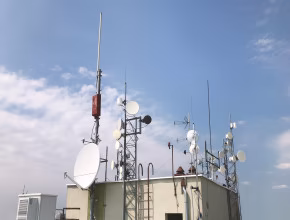 Advantages and Disadvantages of the Dipole Antenna