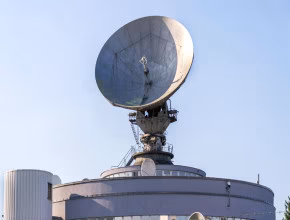 Difference Between Satellite Dish Antenna and Point-to-Point Dish Antenna