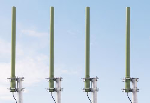 Why Fiberglass Collinear Antennas Dominate Base Stations